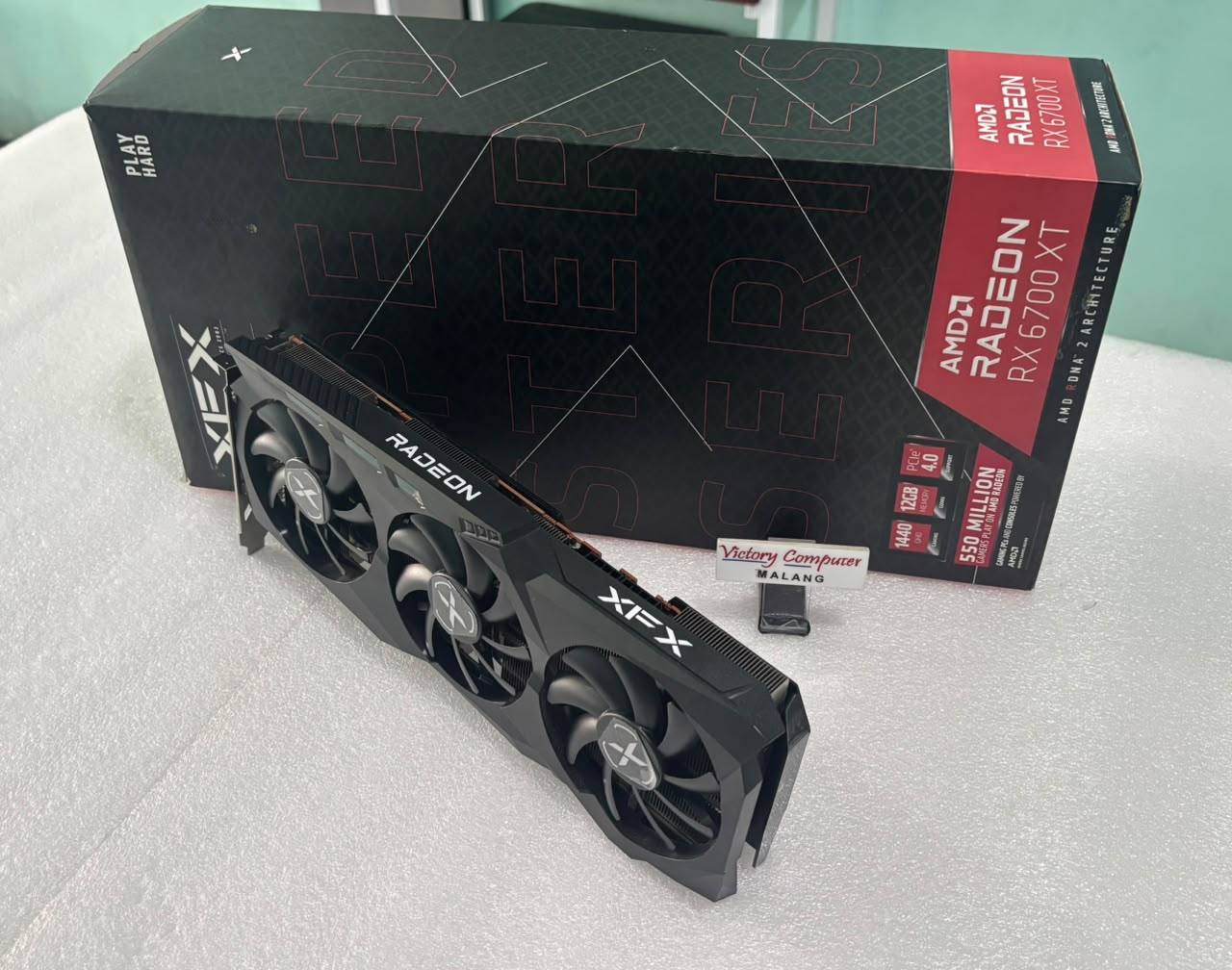 XFX rx6700xt 12gb 2