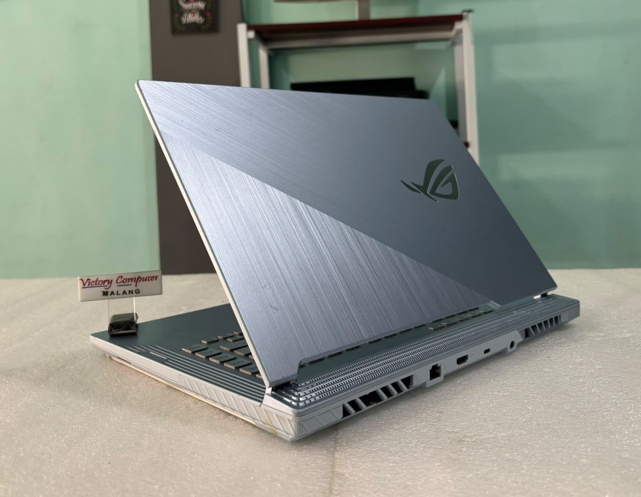 Asus ROG Strix 512 4